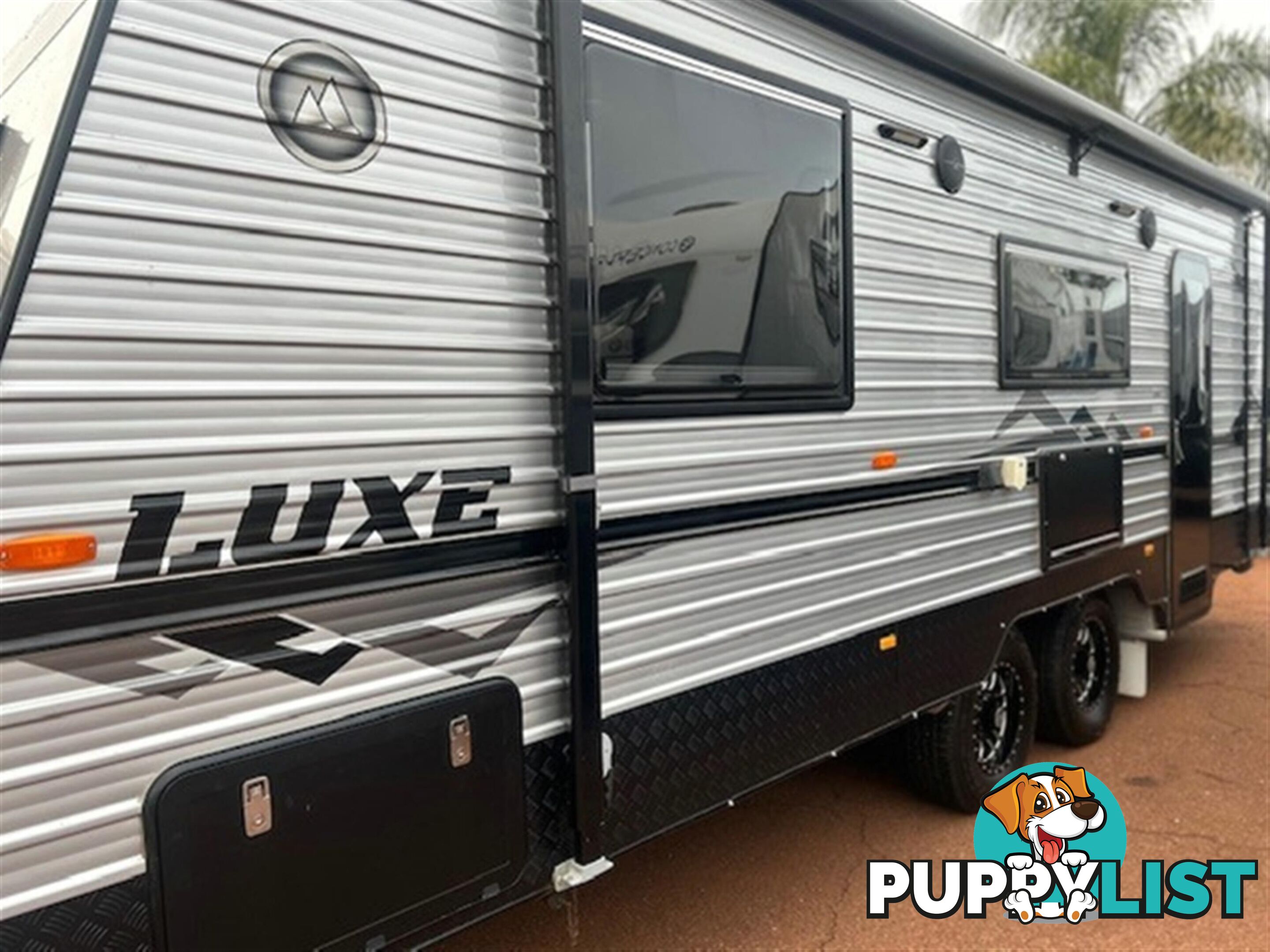 2021 NEWLANDS LUXE 660 CLUB LOUNGE CARAVAN