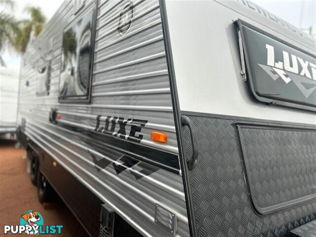 2021 NEWLANDS LUXE 660 CLUB LOUNGE CARAVAN