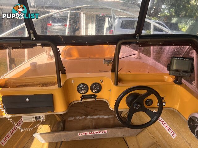 1985 QUINTREX LAZEABOUT