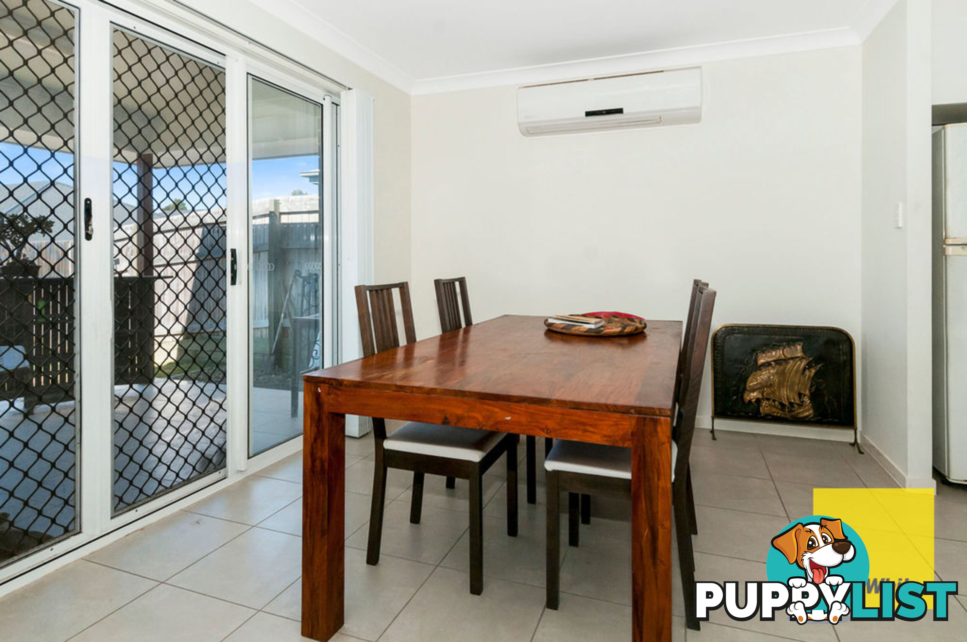 8 Sunstone Court LOGAN RESERVE QLD 4133