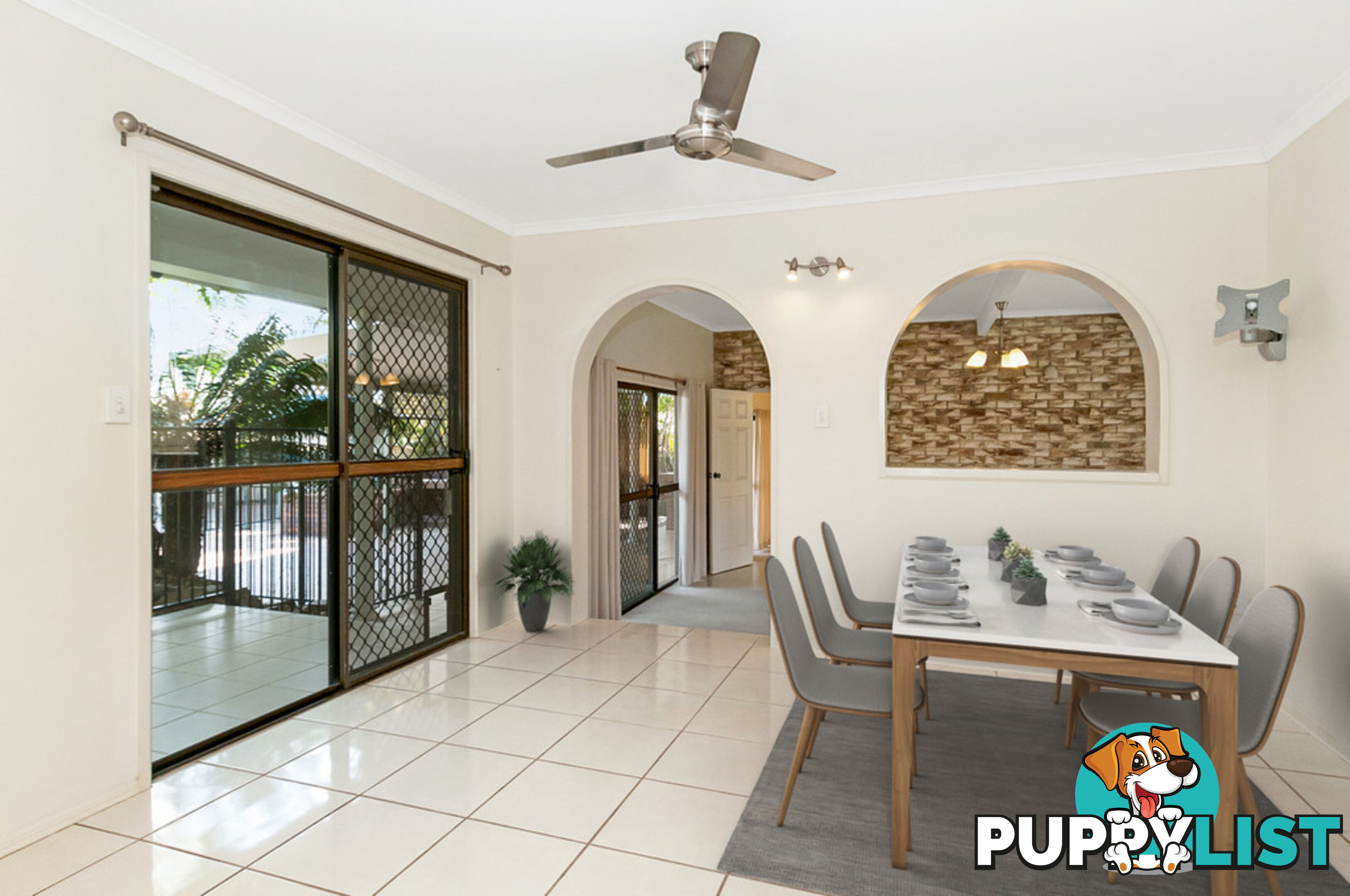 27A Monash Road LOGANLEA QLD 4131