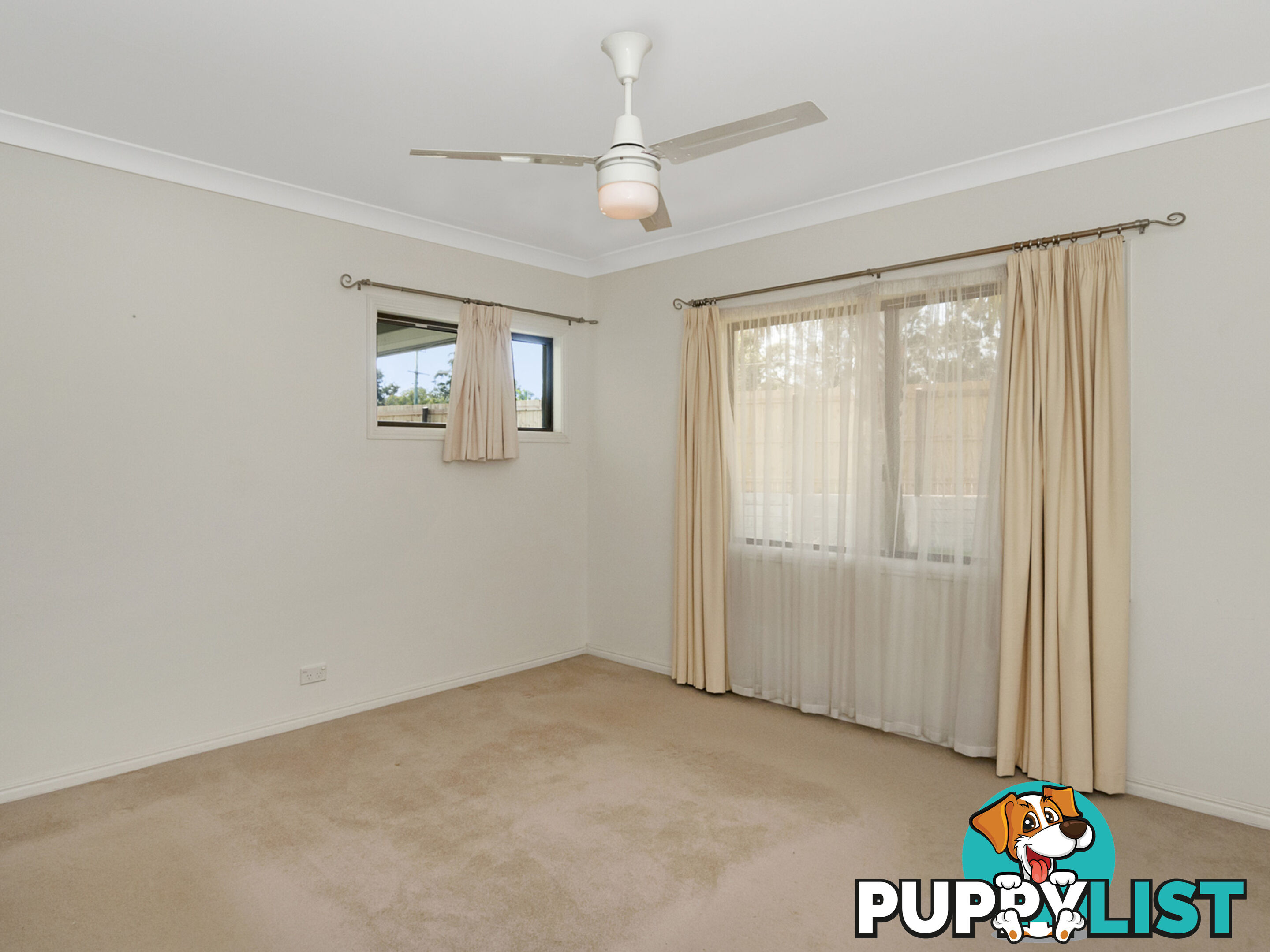 27A Monash Road LOGANLEA QLD 4131