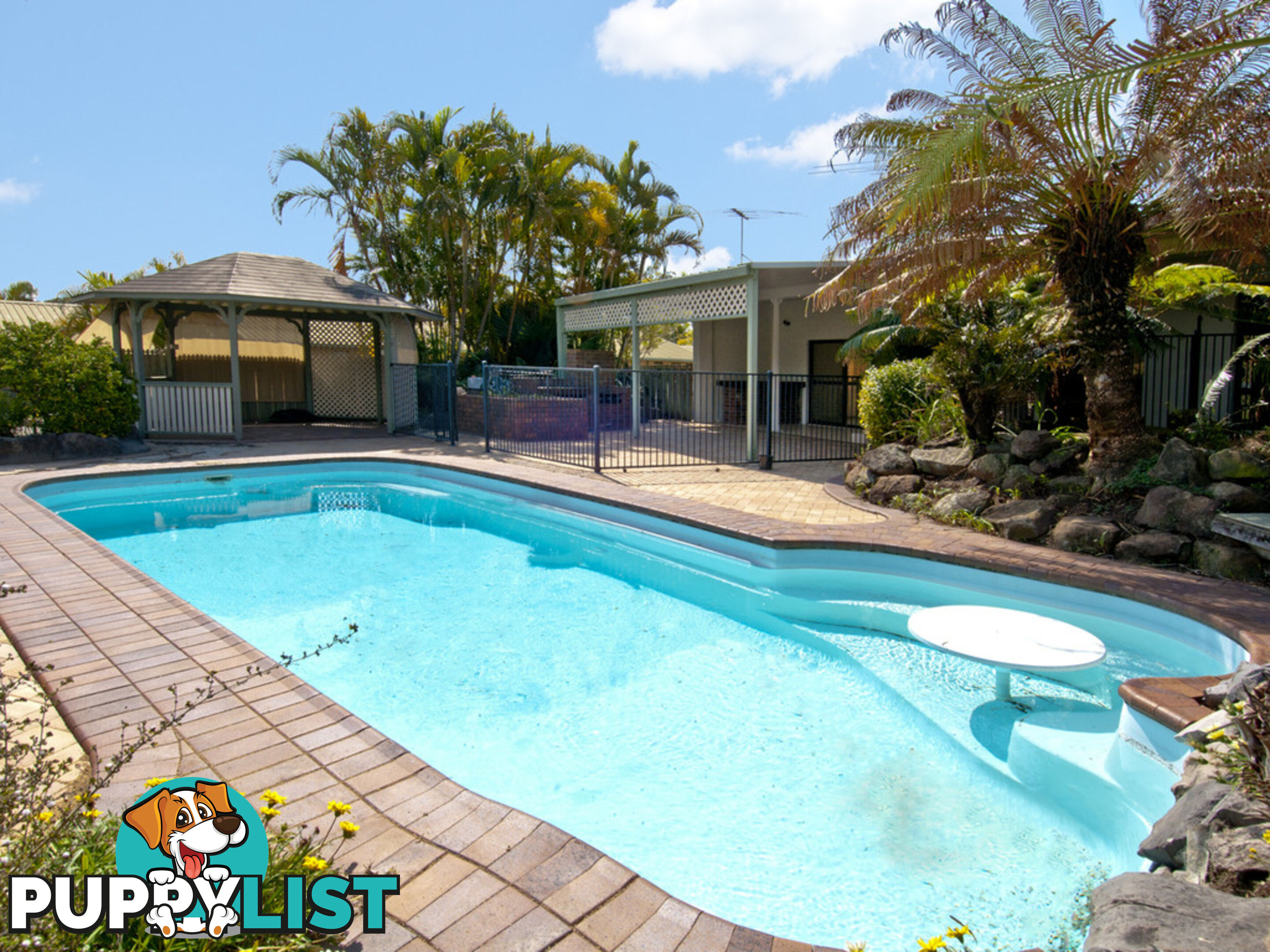 27A Monash Road LOGANLEA QLD 4131