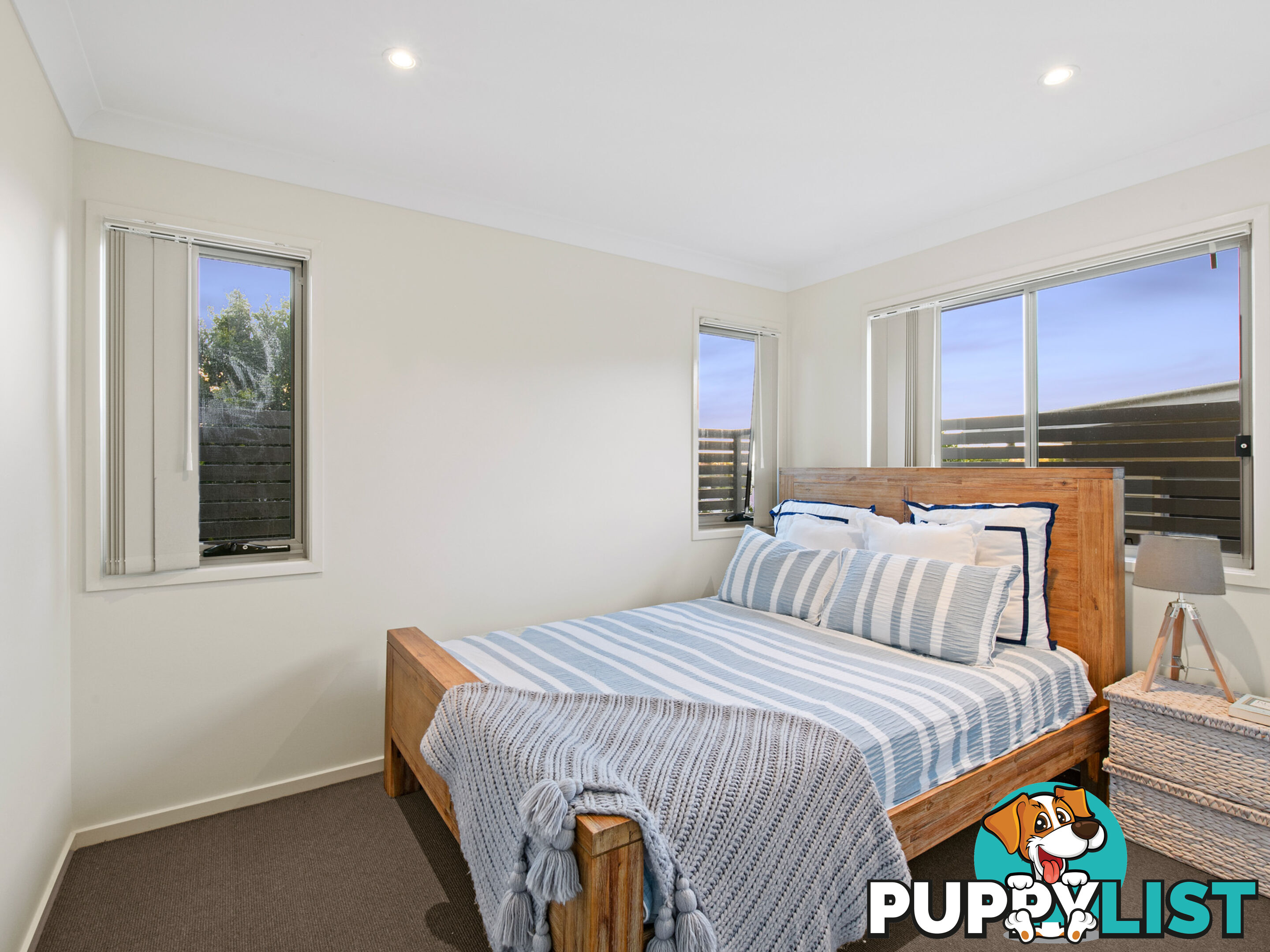 53 Whites Rd CHERMSIDE WEST QLD 4032