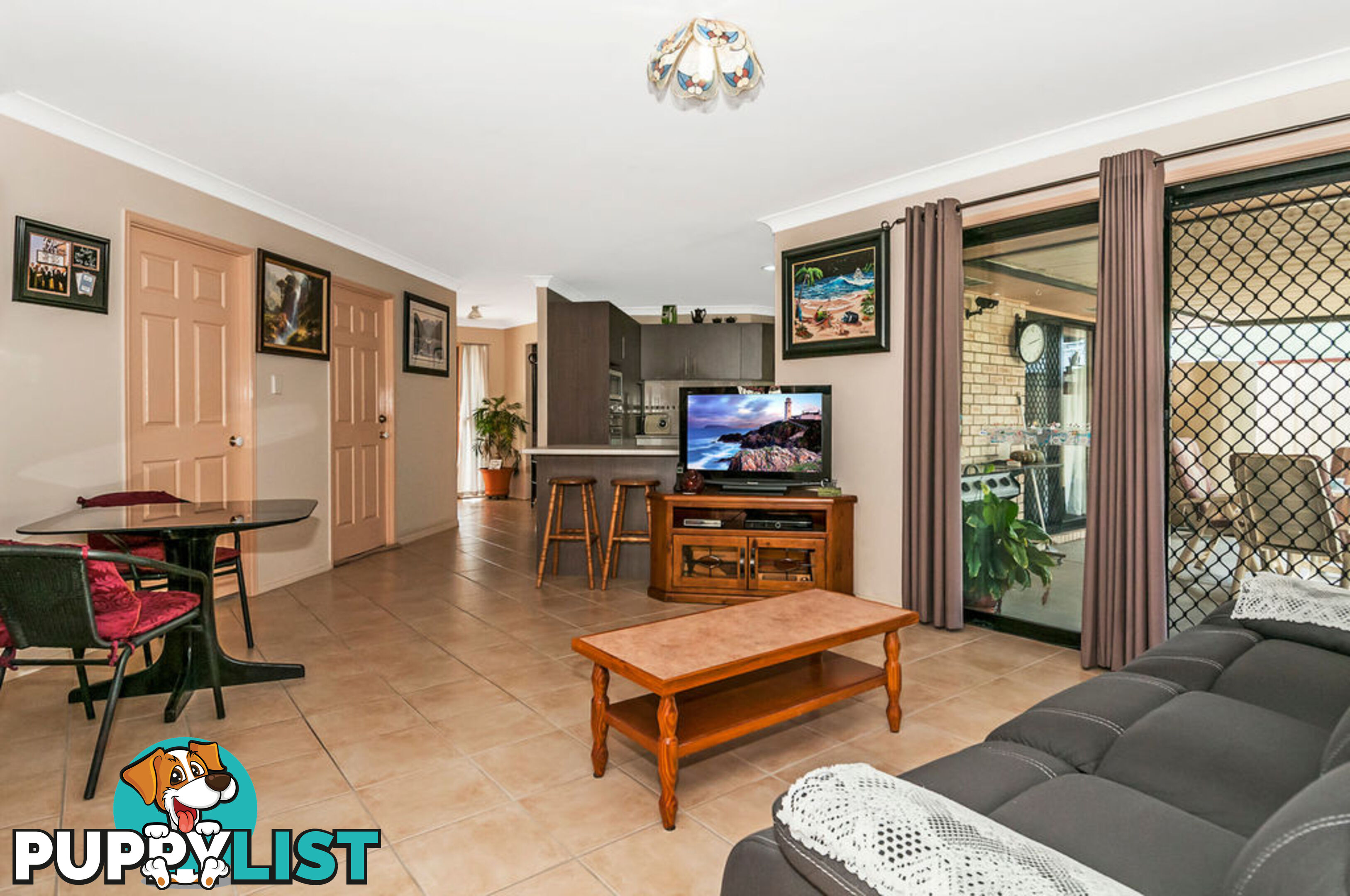 19 Edinburgh Drive BETHANIA QLD 4205