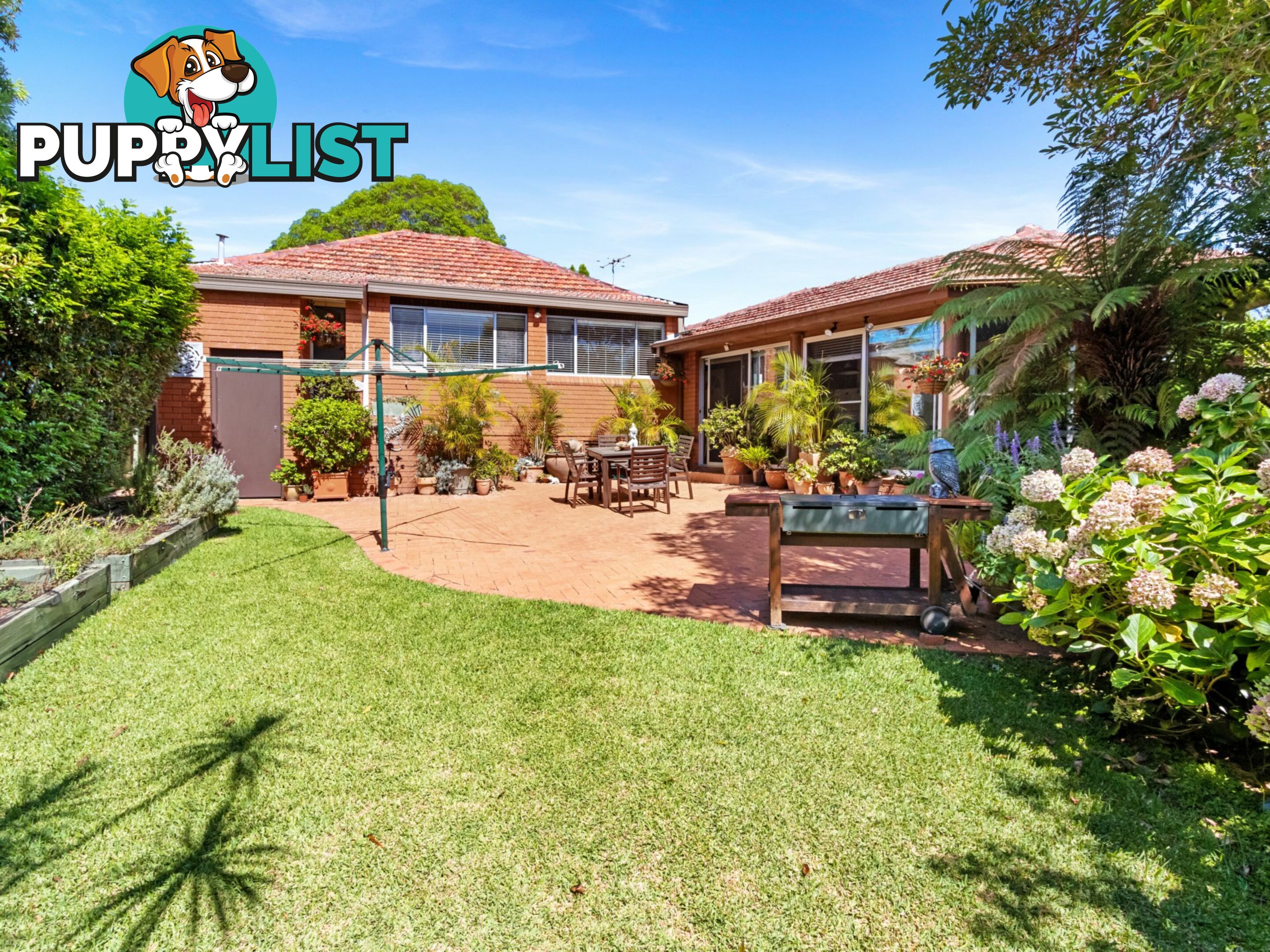 8 Georges Crescent ROSELANDS NSW 2196