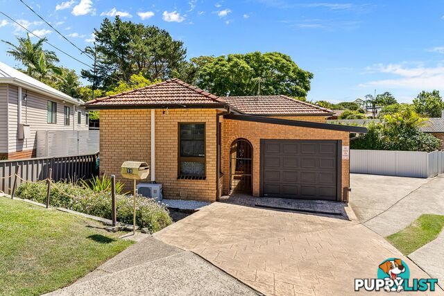 11 Wolstenholme Avenue GYMEA NSW 2227