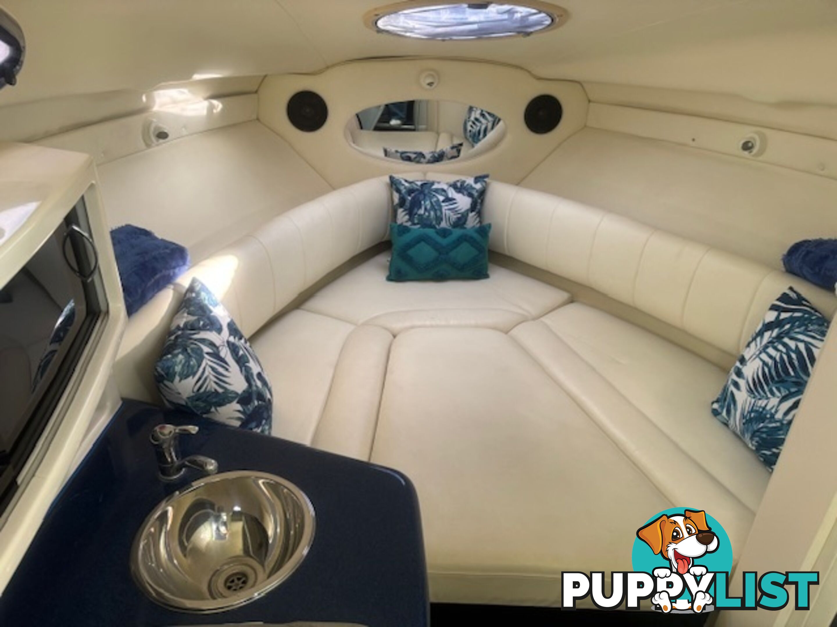 1998 Mustang 2600 Sports Cruiser