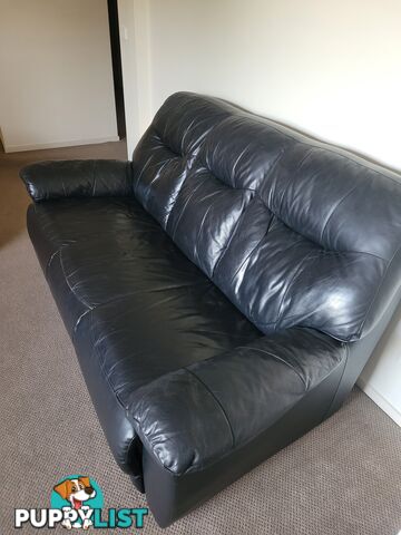 Lounge 3 Seater - Free