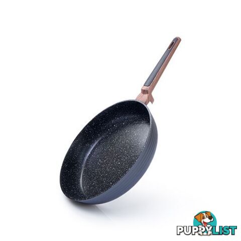 FISSMAN Frying pan DIAMOND - 28x6.0 cm - 4303