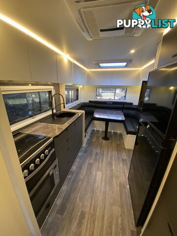 2024 On The Move Adventurer Caravan