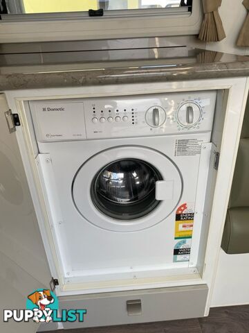 2017 Traveller Utopia Caravan