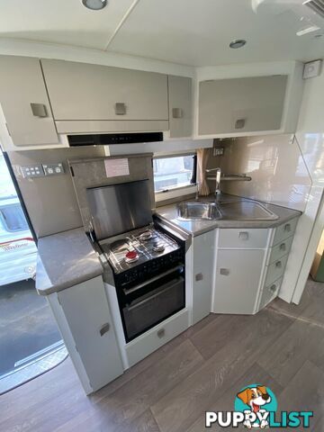 2017 Traveller Utopia Caravan
