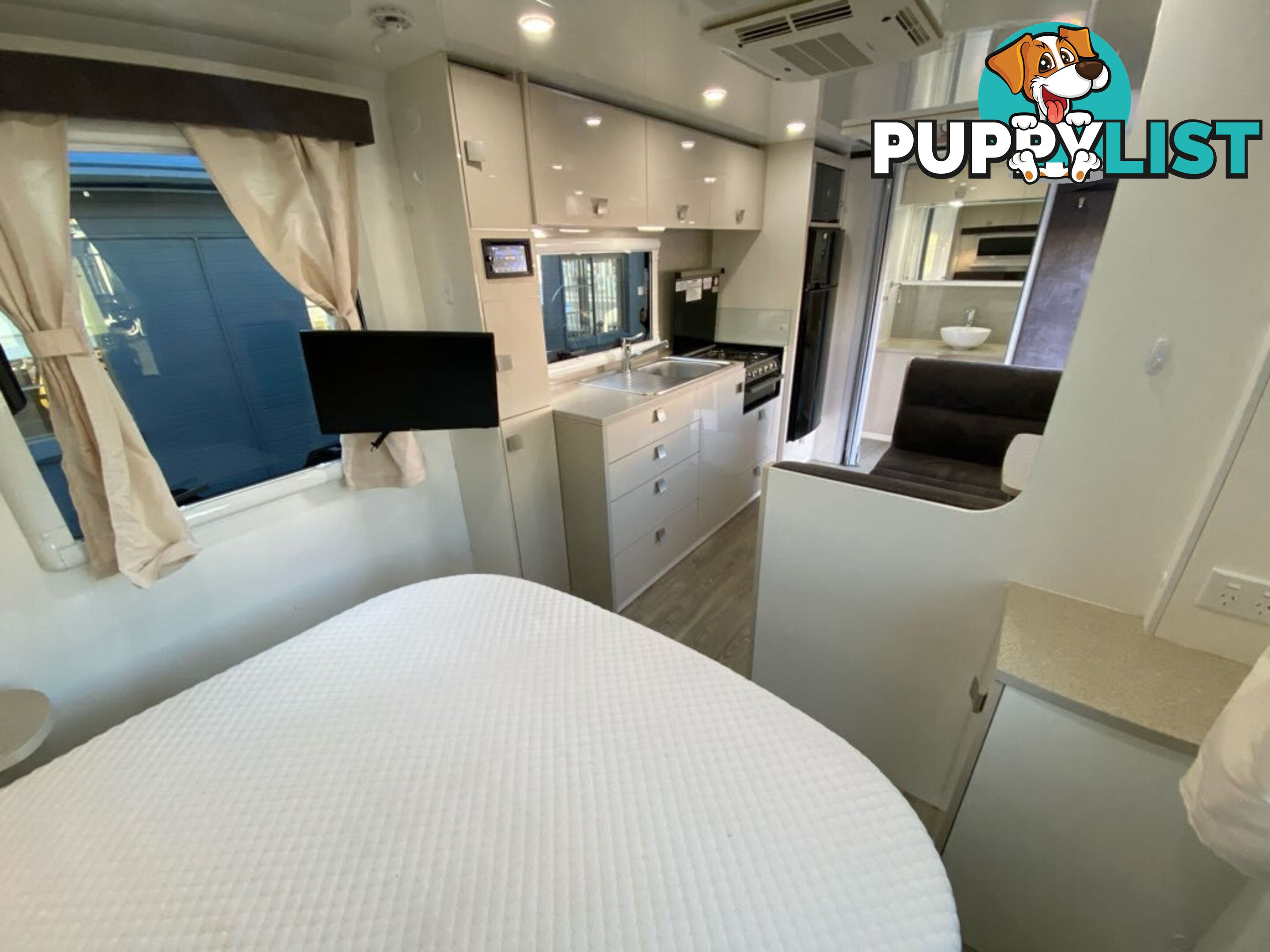 2019 Coromal EV 6125 RTV Caravan