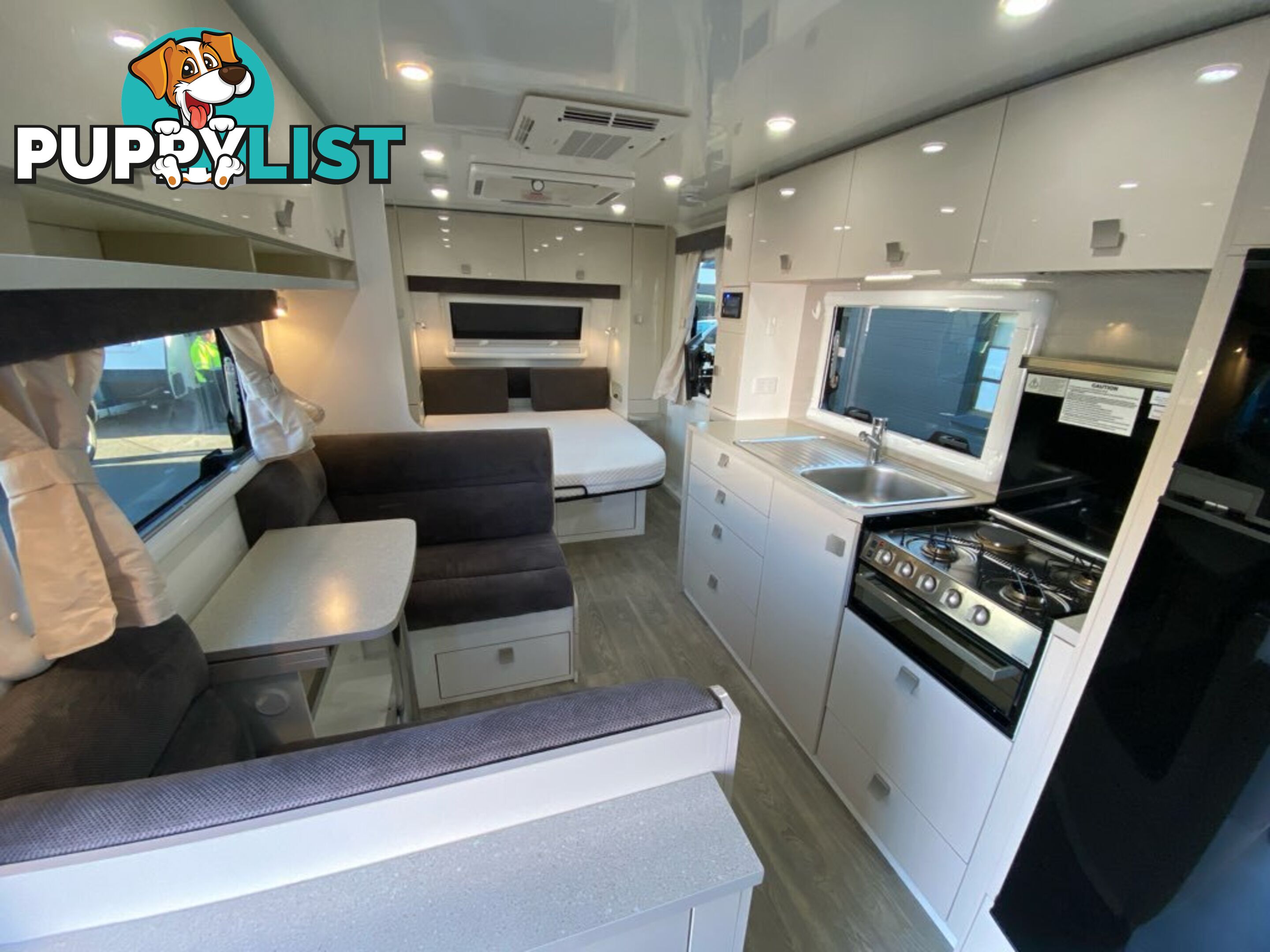 2019 Coromal EV 6125 RTV Caravan