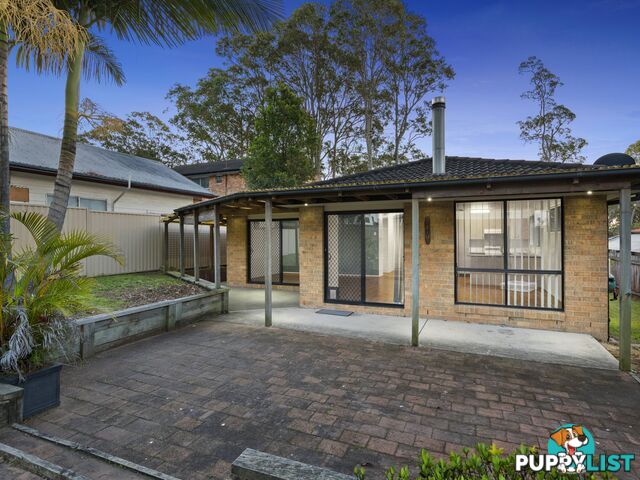 4 Wondaboyne Avenue CHARMHAVEN NSW 2263