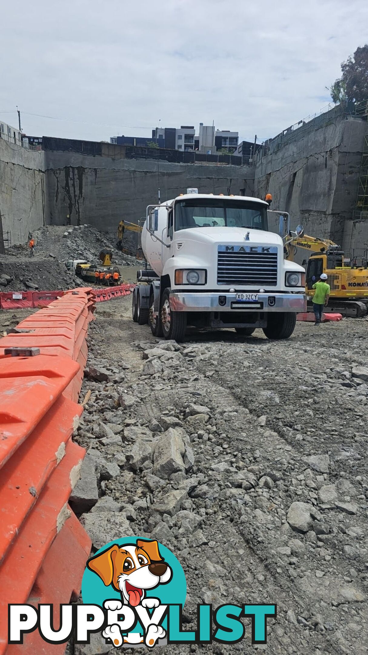 2008 Mack Metro-Liner Concrete Truck