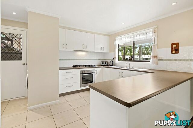 24 Tropic Road CANNONVALE QLD 4802