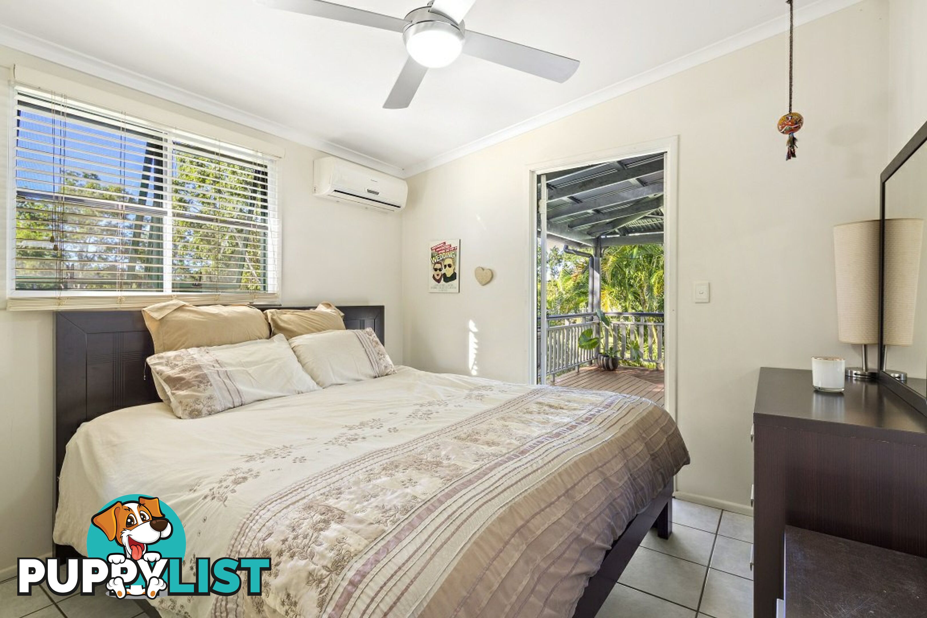 18 Moon Crescent SUGARLOAF QLD 4800