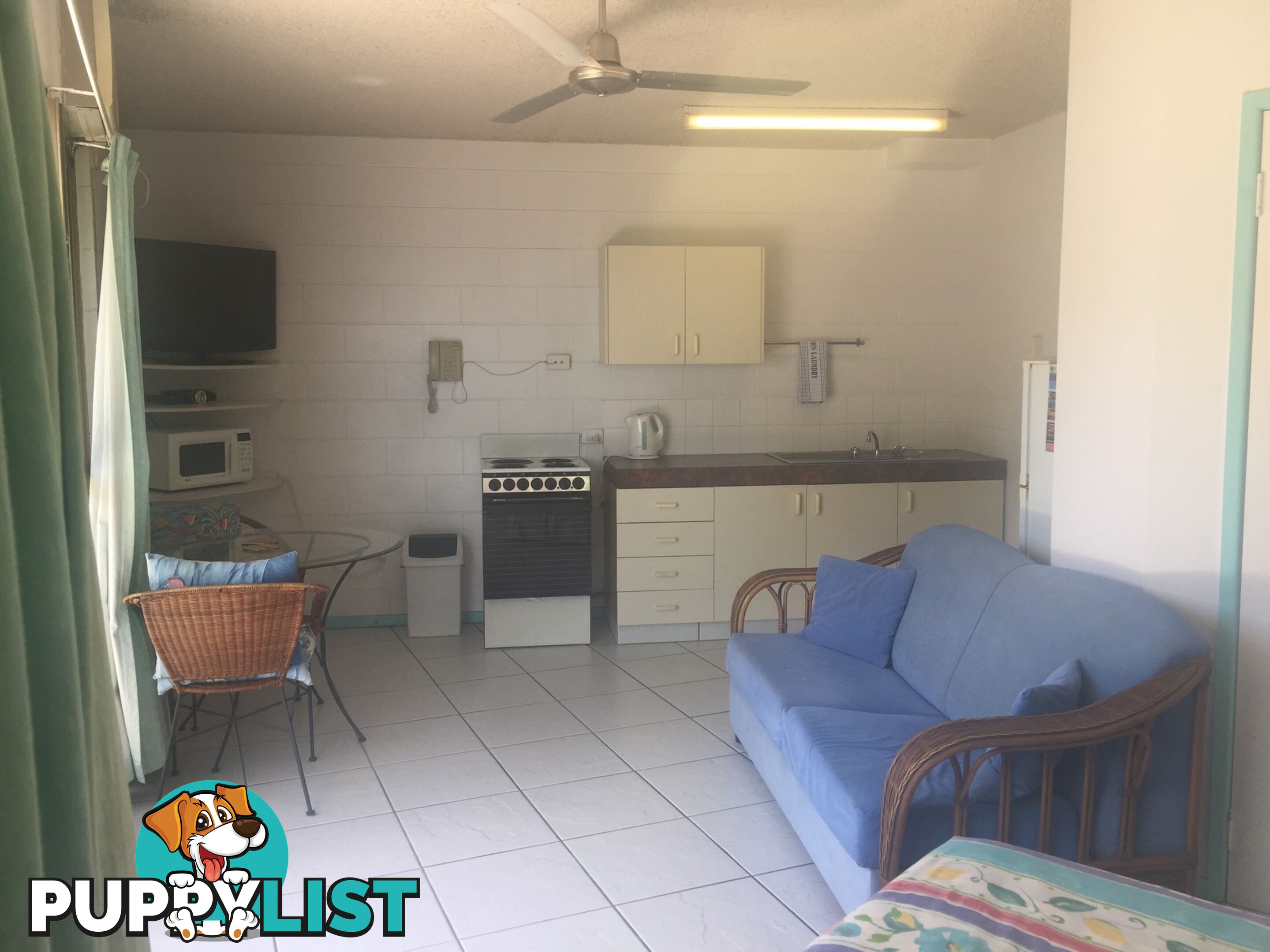 4/48 Coral Esplanade CANNONVALE QLD 4802