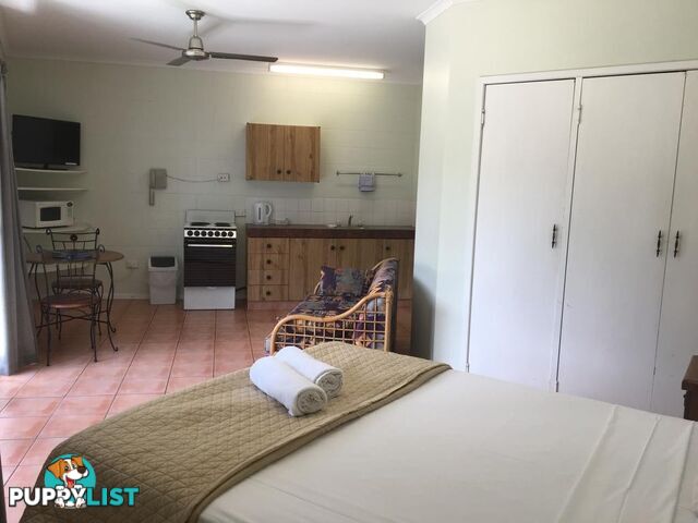 15/48 Coral Esplanade CANNONVALE QLD 4802