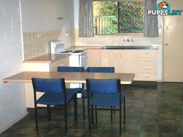 Unit 10/17 Roberts Street SOUTH GLADSTONE QLD 4680