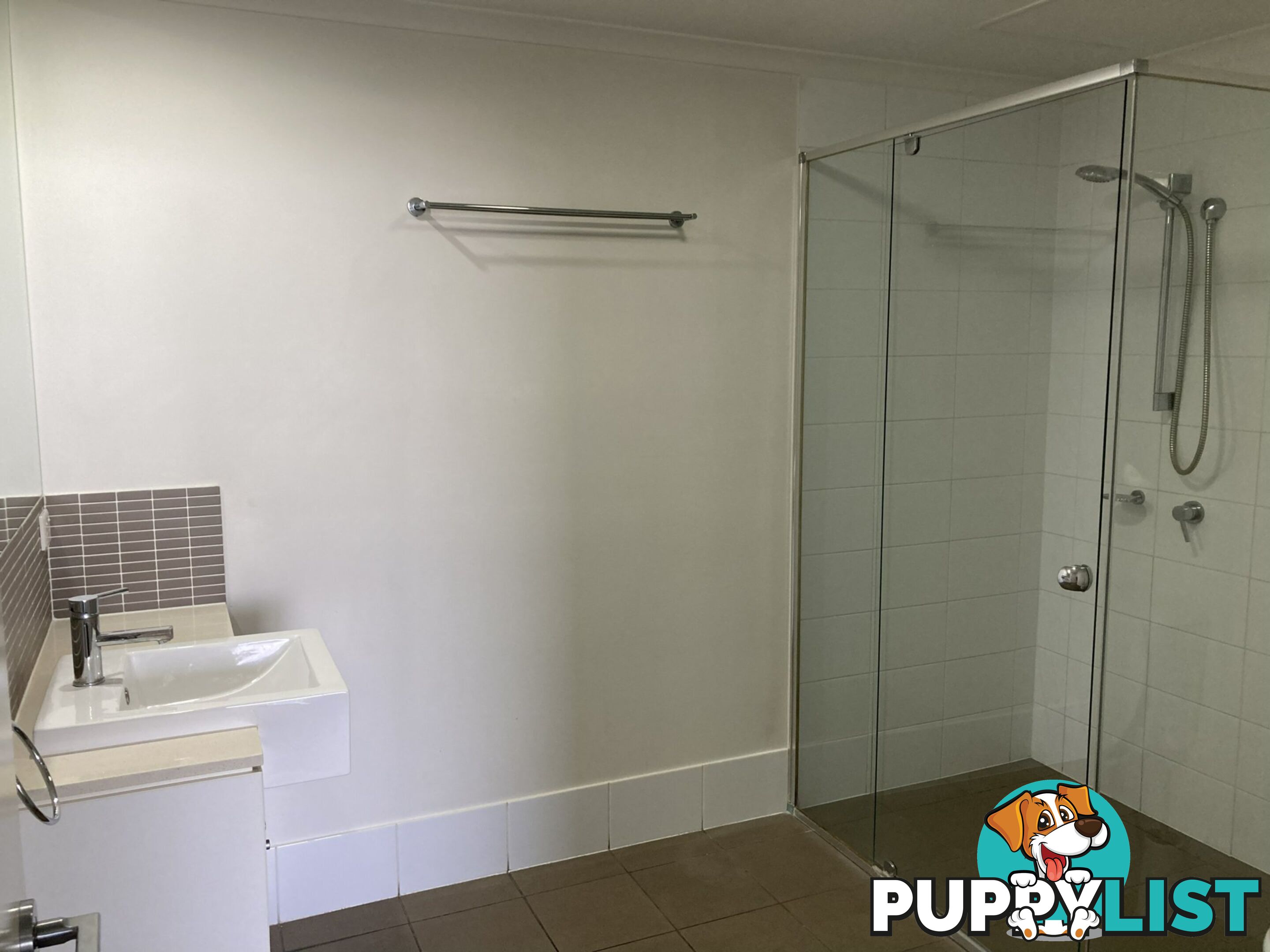 Unit 233/64 Glenlyon Street GLADSTONE CENTRAL QLD 4680