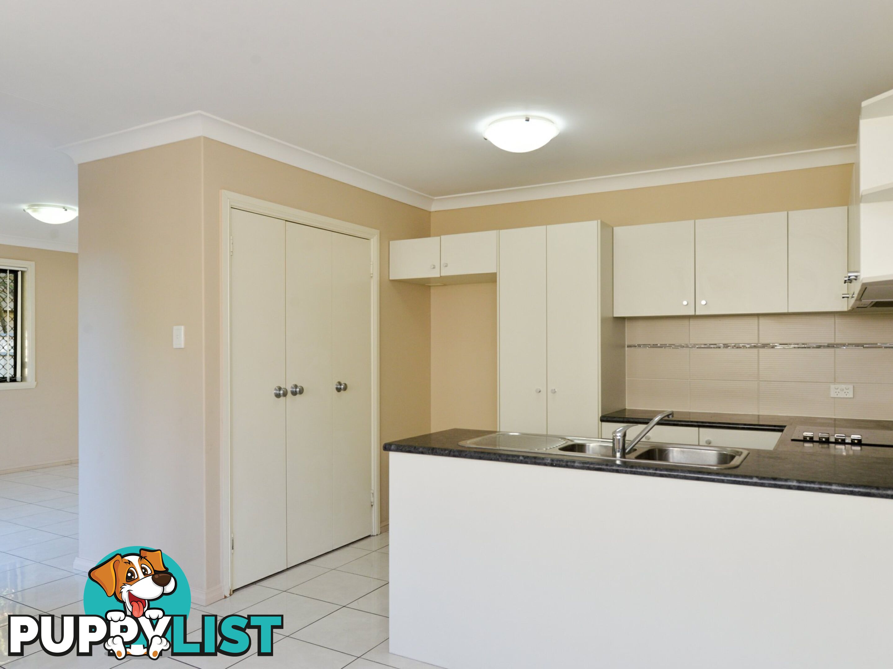 Unit 2/11 Walsh Street SOUTH GLADSTONE QLD 4680