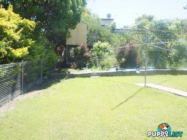 Unit 1/11 Fletcher Street WEST GLADSTONE QLD 4680