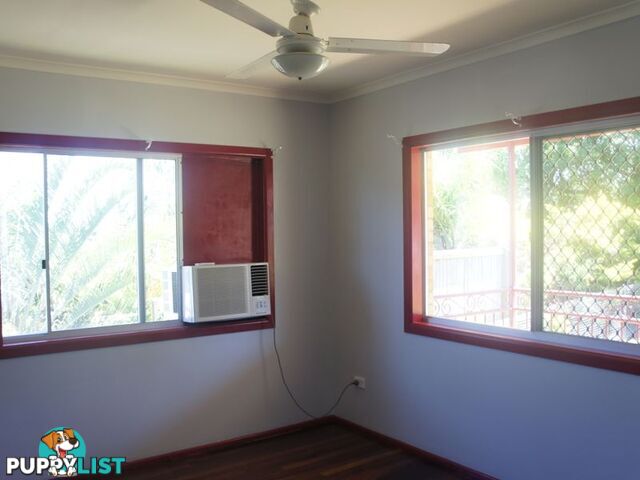 Unit 1/11 Fletcher Street WEST GLADSTONE QLD 4680
