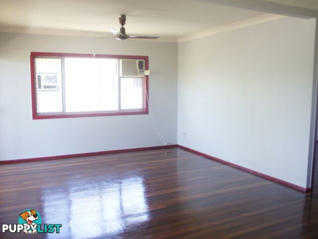 Unit 1/11 Fletcher Street WEST GLADSTONE QLD 4680