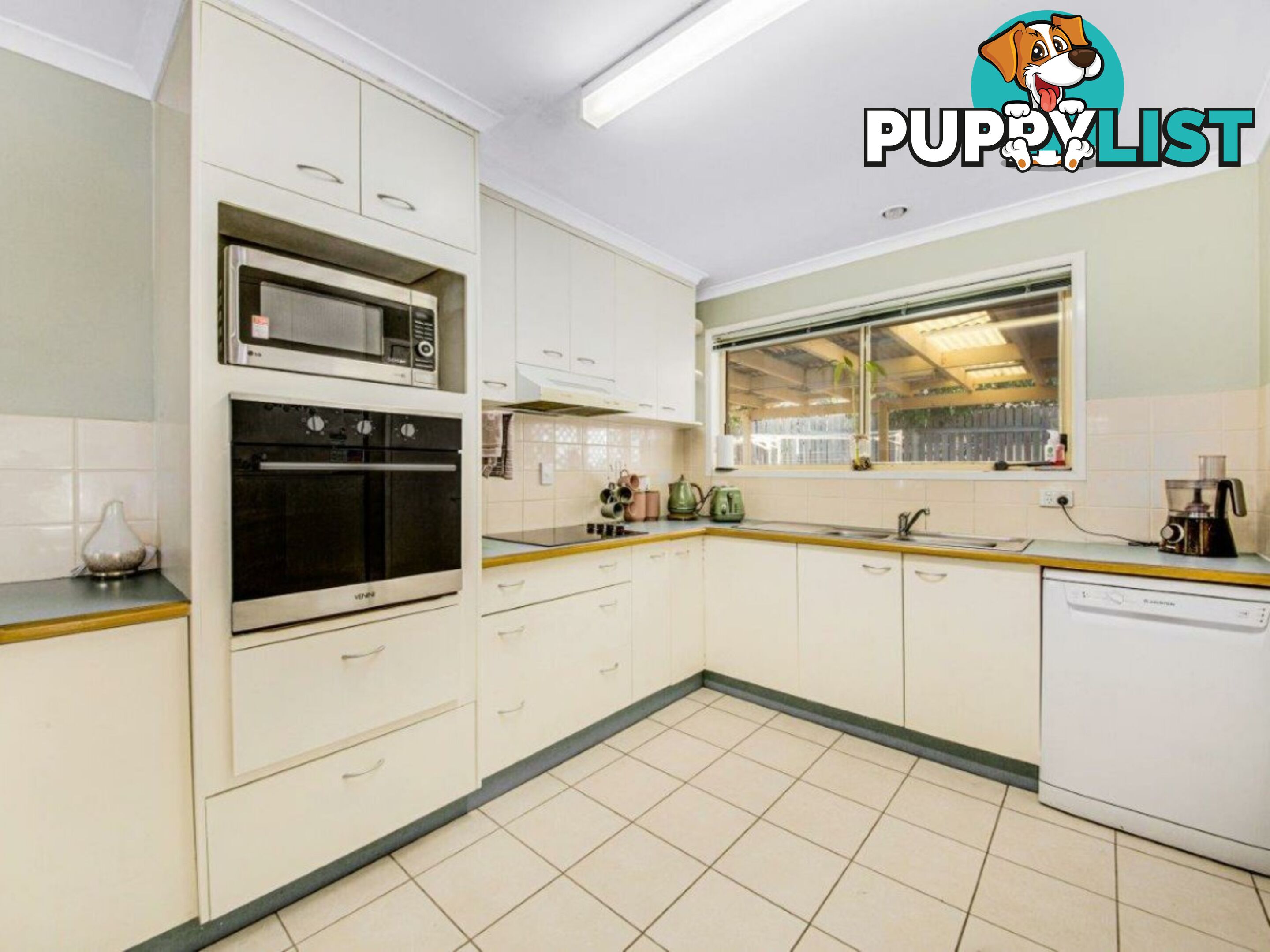 39 Keppel Avenue CLINTON QLD 4680