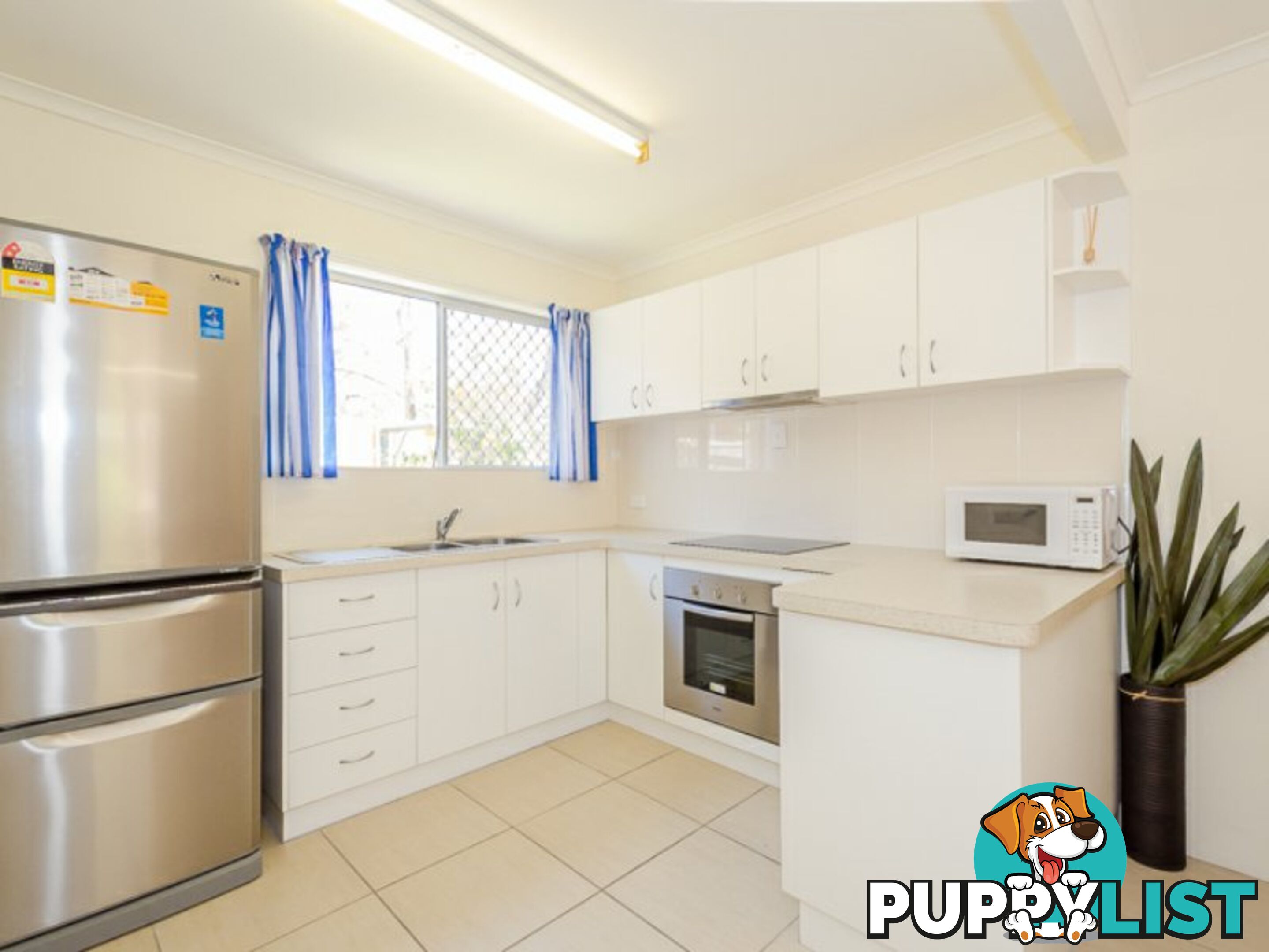 Unit 1-4/9 Cowan Close SOUTH GLADSTONE QLD 4680