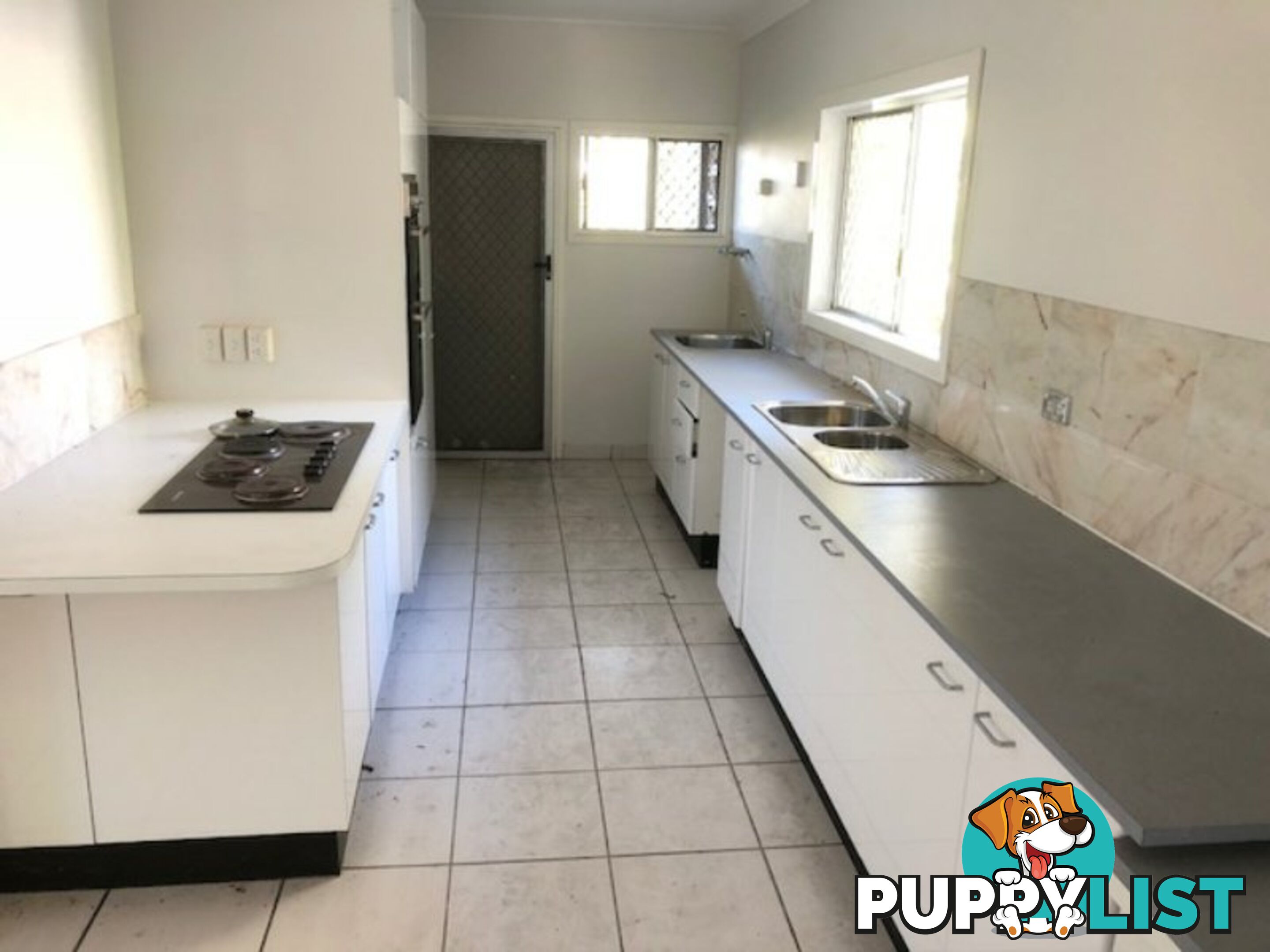 Unit 1-3/11 Bramston Street GLADSTONE CENTRAL QLD 4680