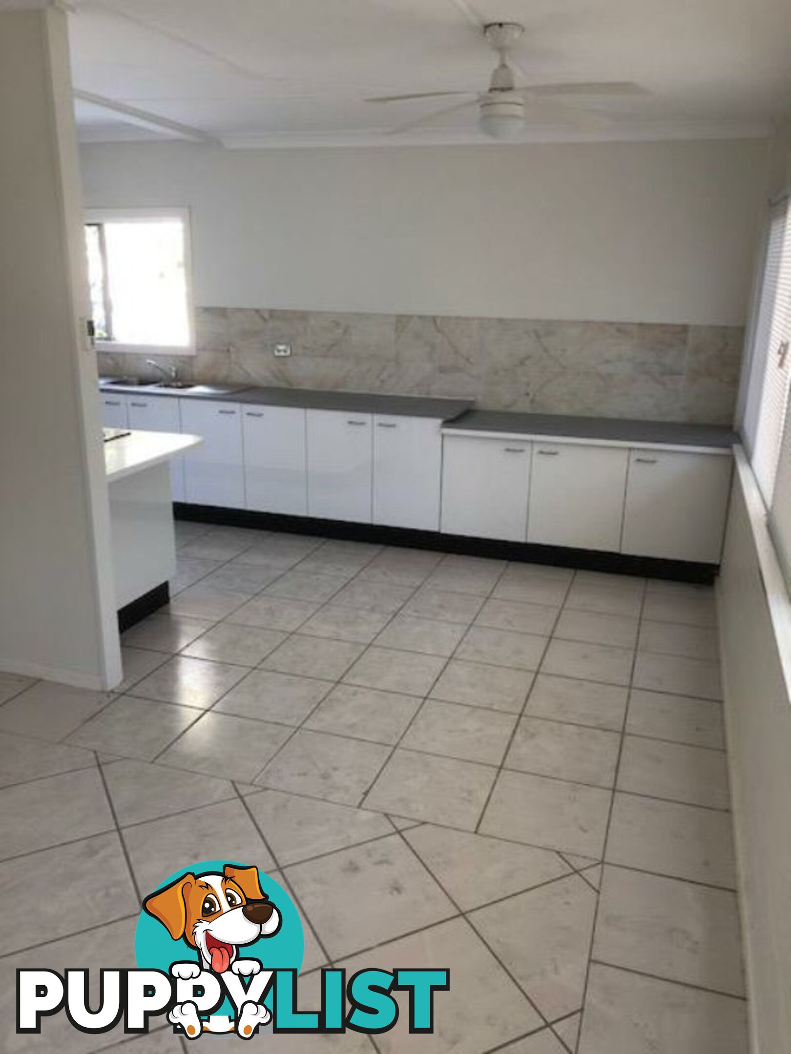 Unit 1-3/11 Bramston Street GLADSTONE CENTRAL QLD 4680