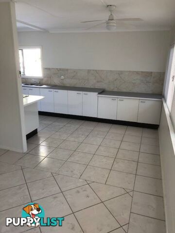 Unit 1-3/11 Bramston Street GLADSTONE CENTRAL QLD 4680