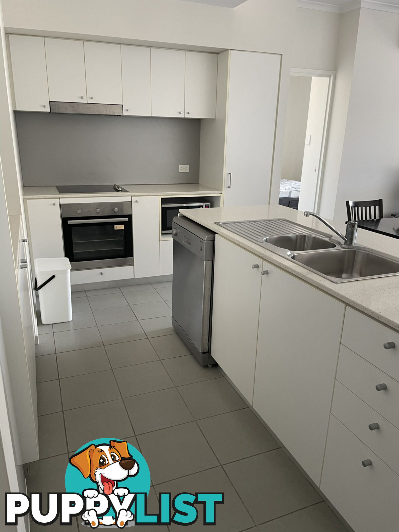 Unit 242/75 Central Lane GLADSTONE CENTRAL QLD 4680