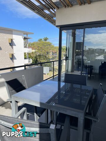 Unit 242/75 Central Lane GLADSTONE CENTRAL QLD 4680