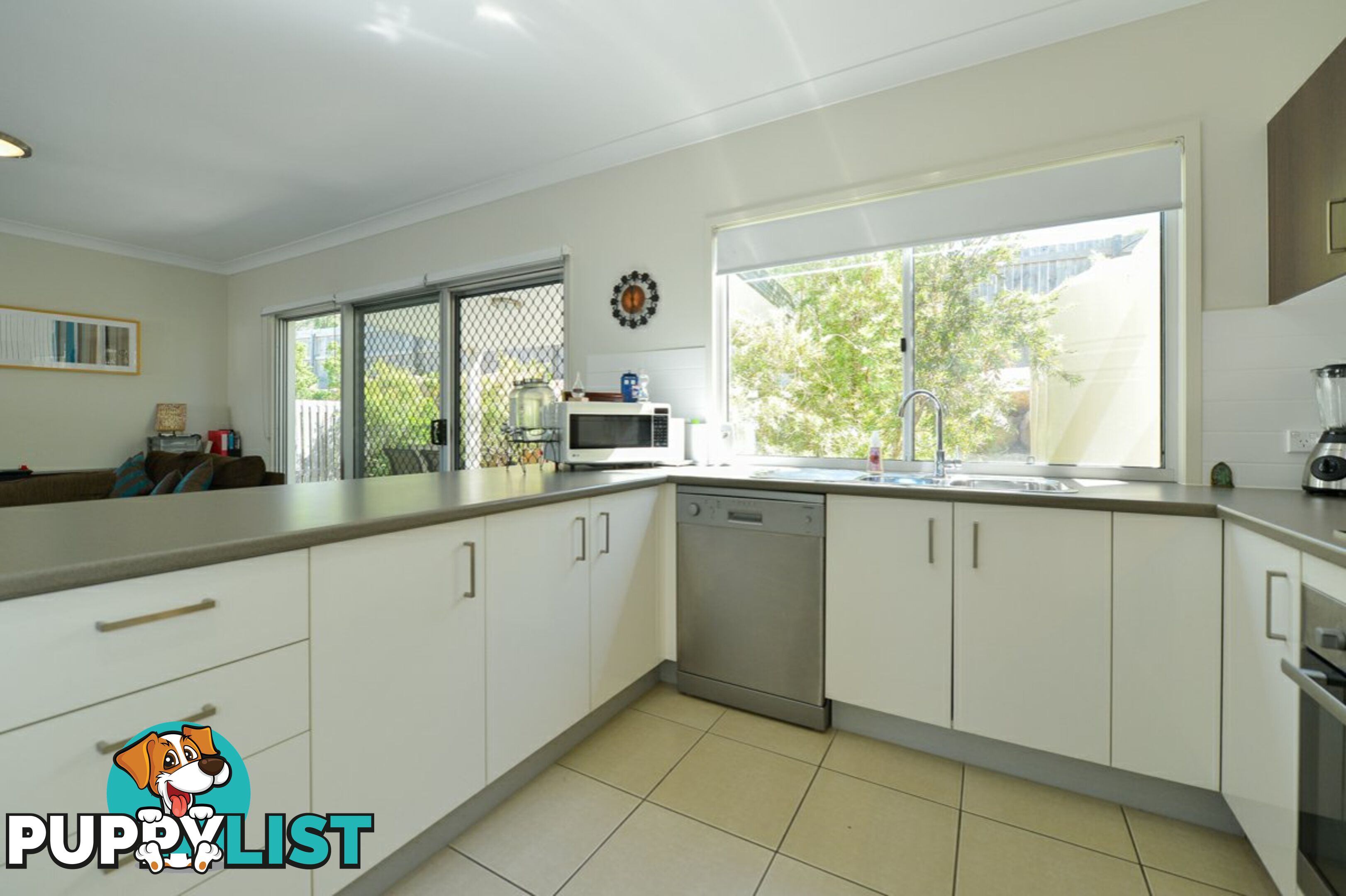 Unit 3/9 Cavella Drive GLEN EDEN QLD 4680