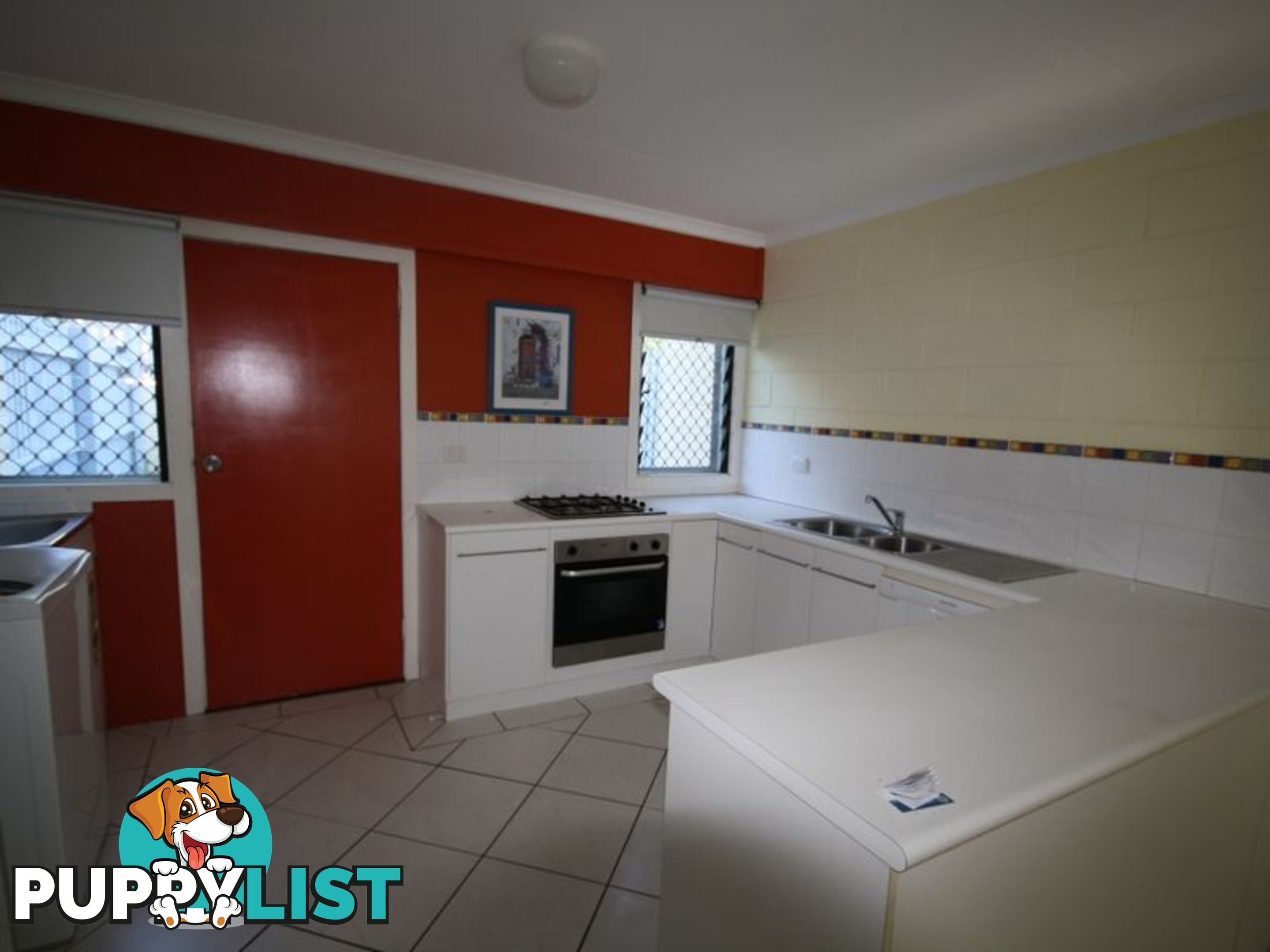 Unit 8/21 Charles Street WEST GLADSTONE QLD 4680