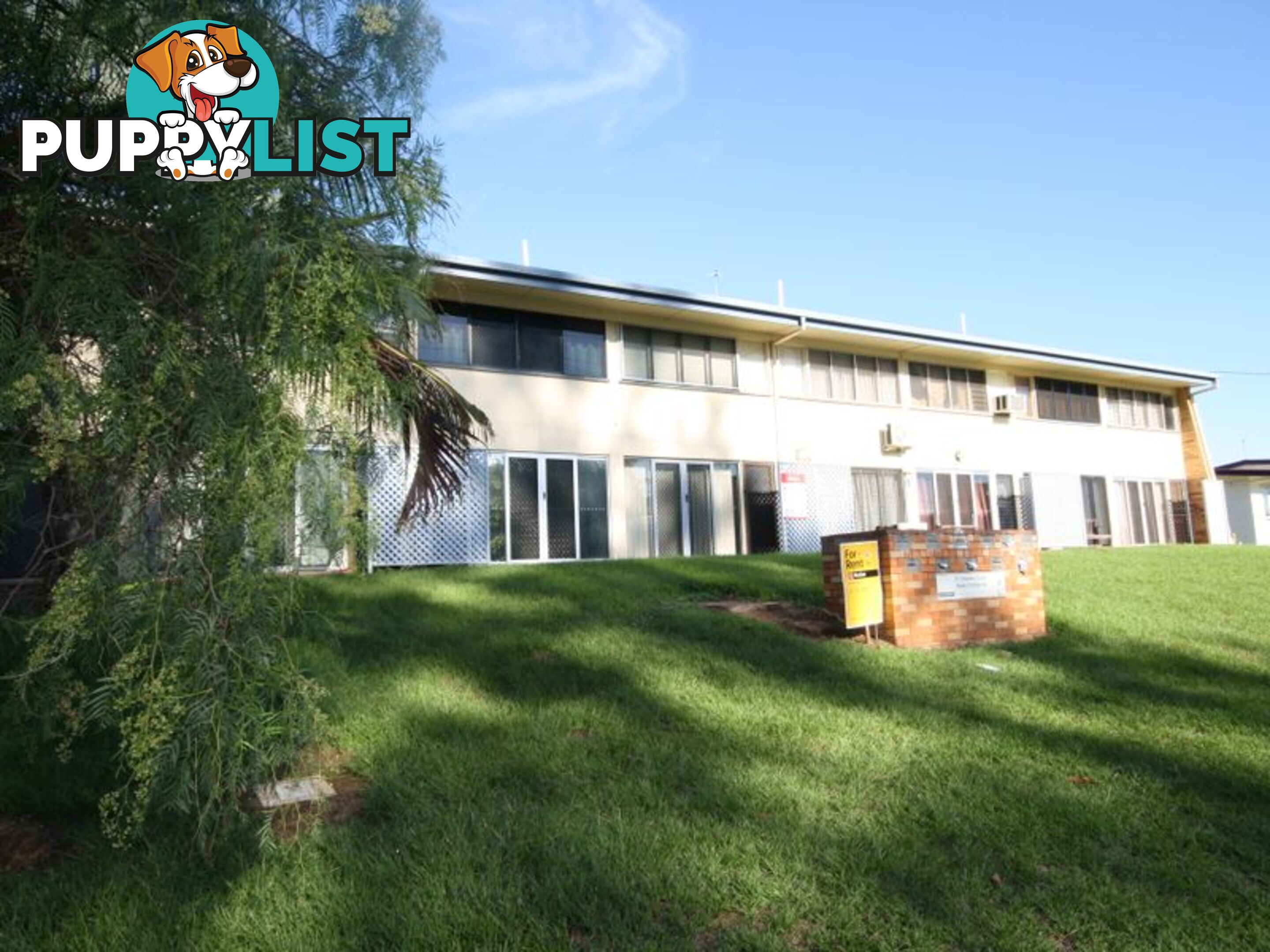 Unit 8/21 Charles Street WEST GLADSTONE QLD 4680