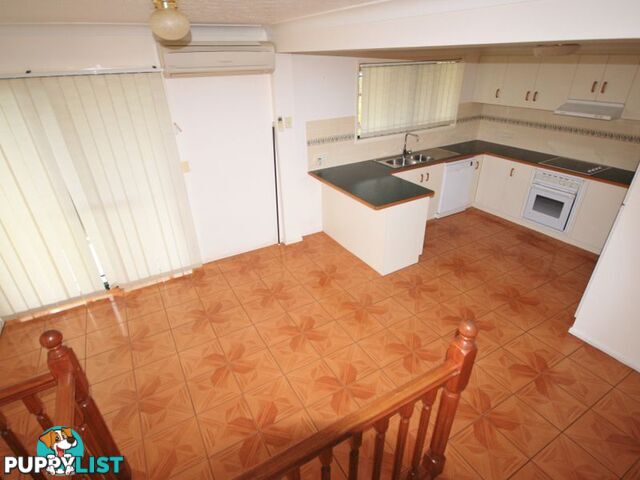 Unit 1/9-11 Rollo Street GLADSTONE CENTRAL QLD 4680