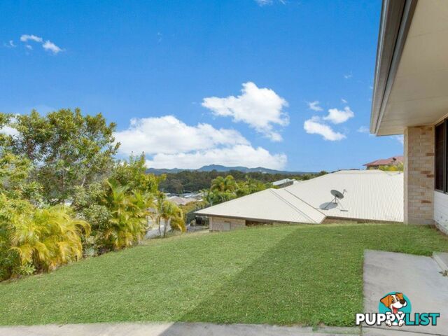 15 Wuruma Court CLINTON QLD 4680