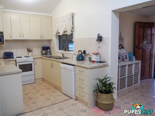 632 Ambrose Bracewell Road AMBROSE QLD 4695