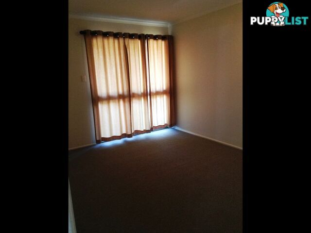 14 Far Street WEST GLADSTONE QLD 4680