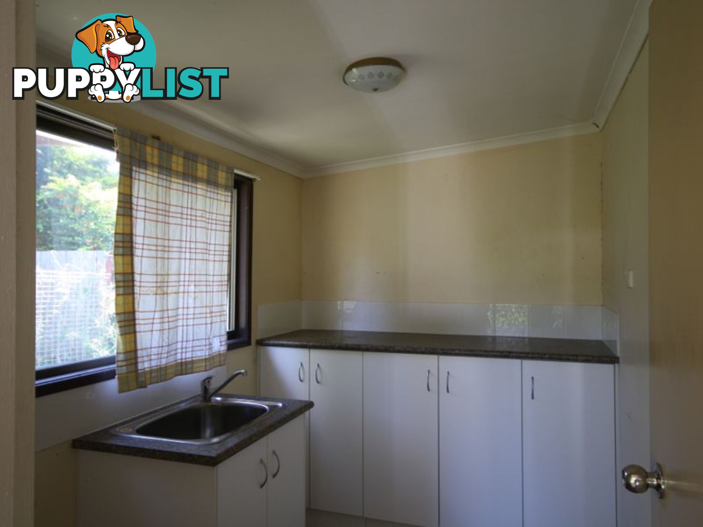 14 Far Street WEST GLADSTONE QLD 4680