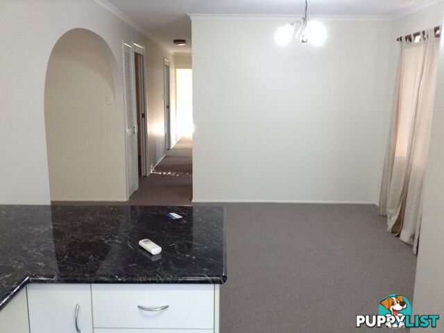 14 Far Street WEST GLADSTONE QLD 4680