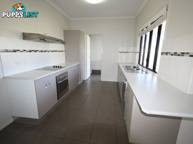 18 Skyline Drive NEW AUCKLAND QLD 4680