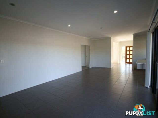 18 Skyline Drive NEW AUCKLAND QLD 4680