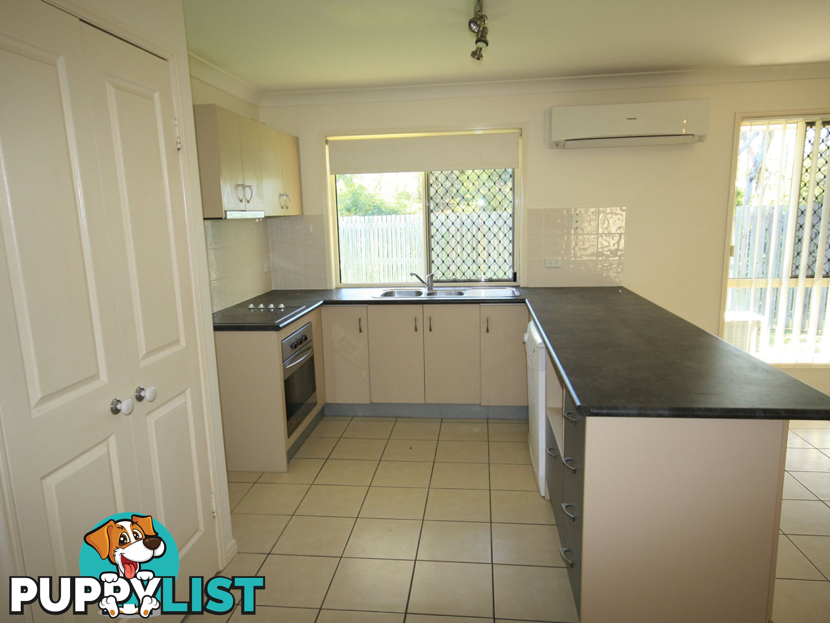 2 Parkview Court KIN KORA QLD 4680